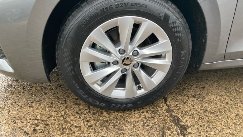 Skoda Octavia 1.5 TSI SE Technology 5dr Petrol Estate